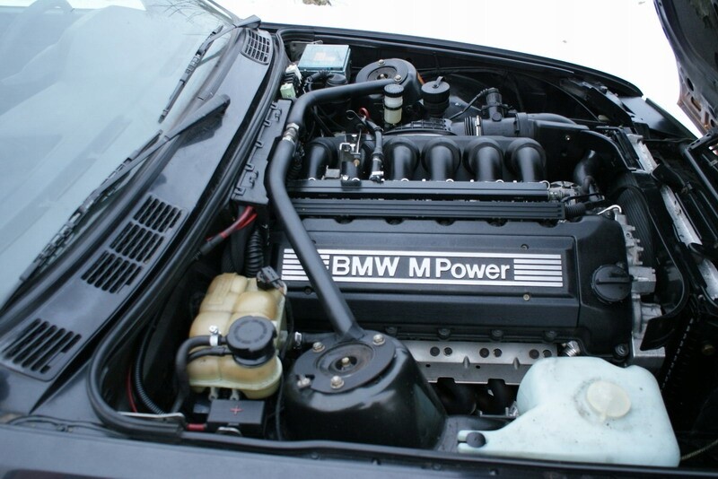 BMW S50B30 motor