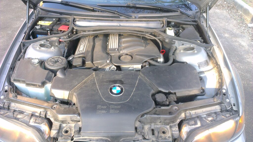 BMW N46B18 motor