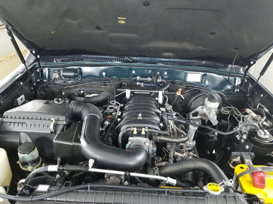 Toyota 2UZ-FE 4.7 motor