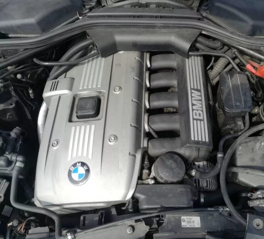 BMW N52B30 motor