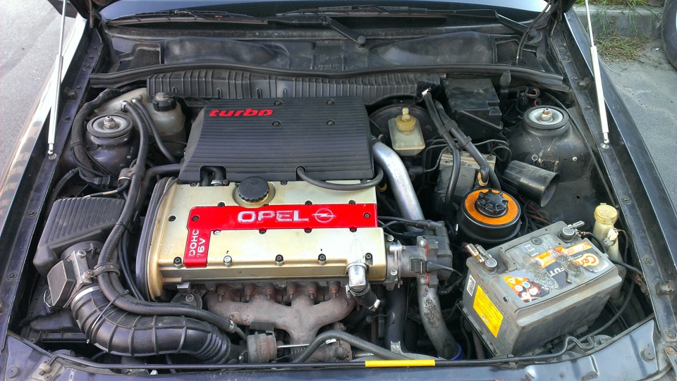 Opel C20XE en C20LET 2.0 motoren