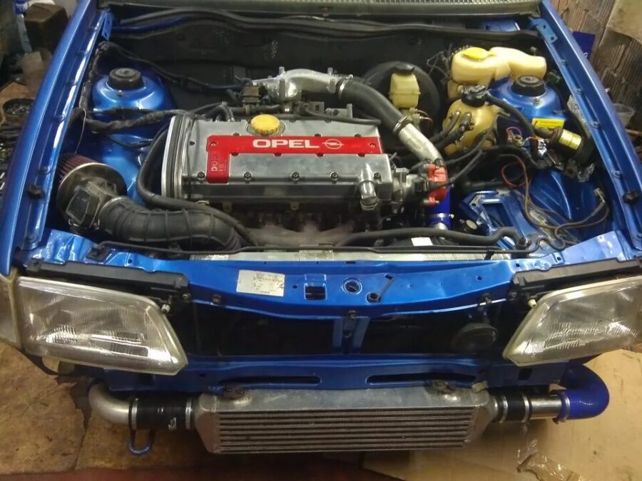Opel C20XE en C20LET 2.0 motoren
