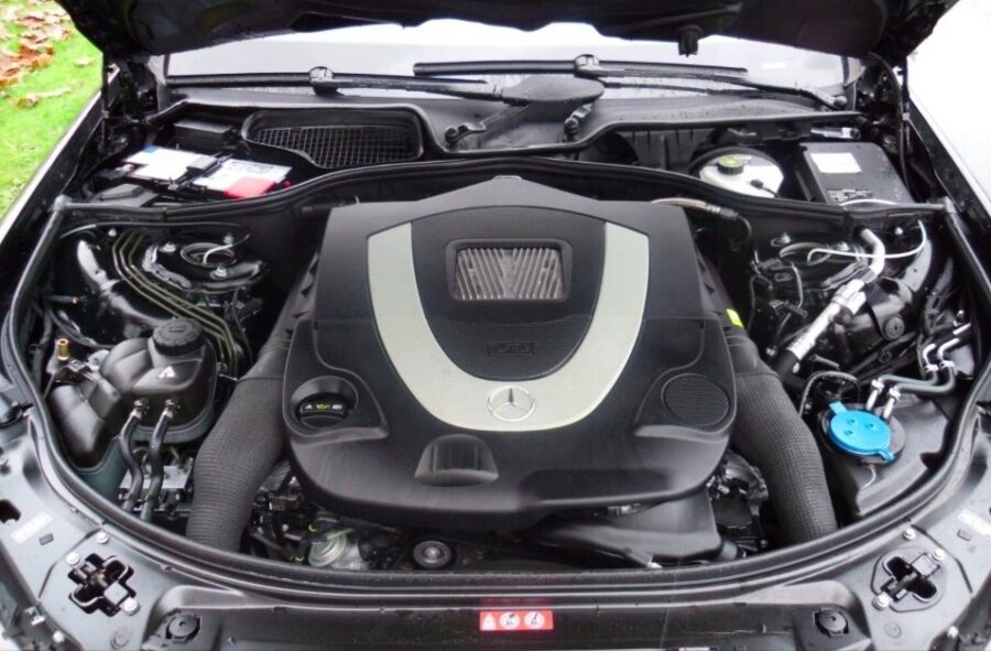 Mercedes-Benz M273 KE 46 4.7 motor