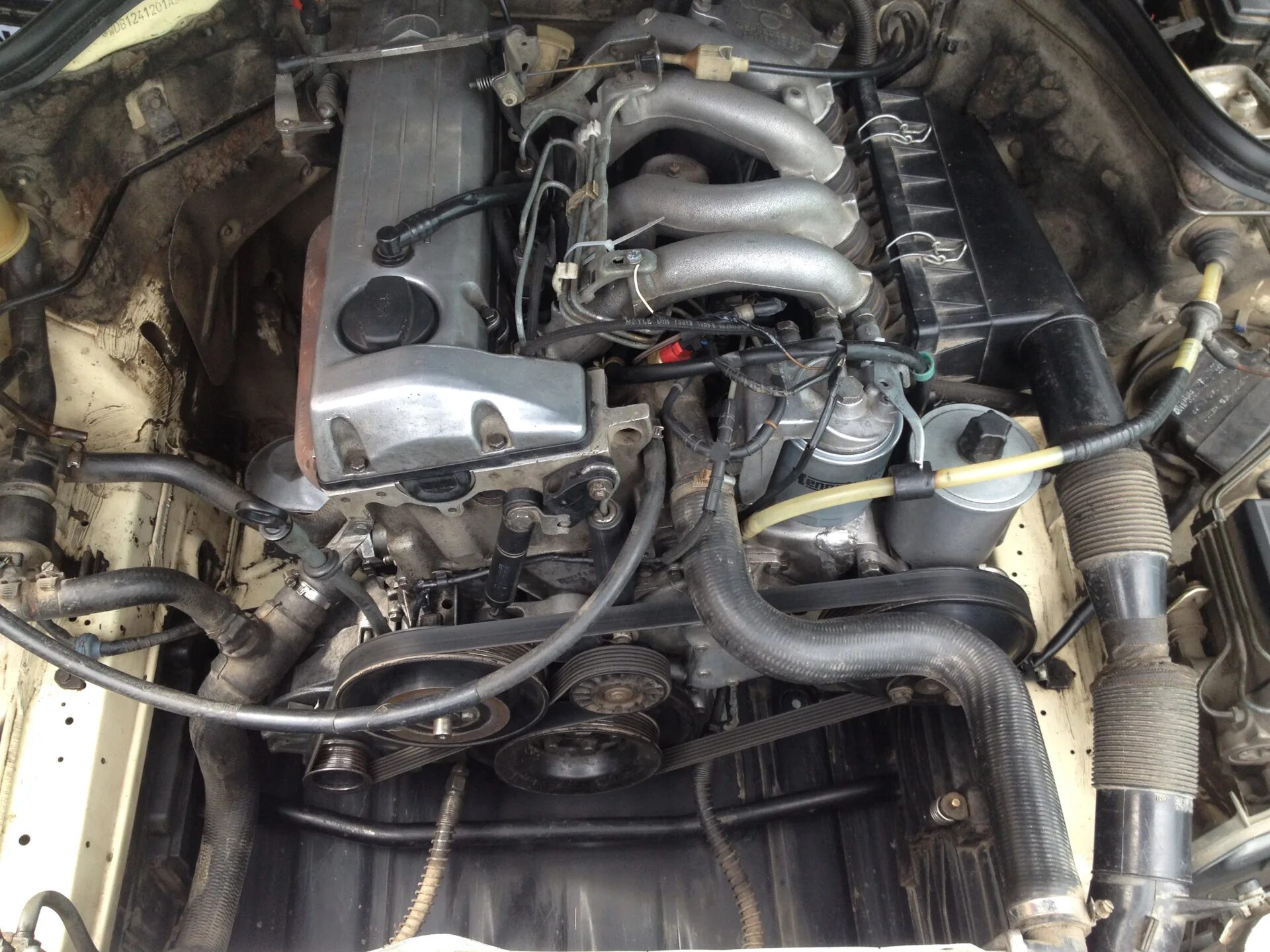 Mercedes OM601 2.0, 2.3 motor