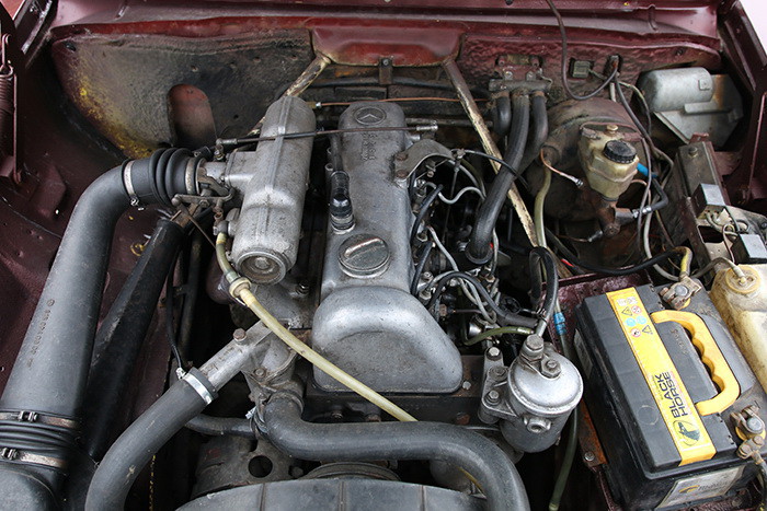 Mercedes OM615 D 20 2.0 dieselmotor