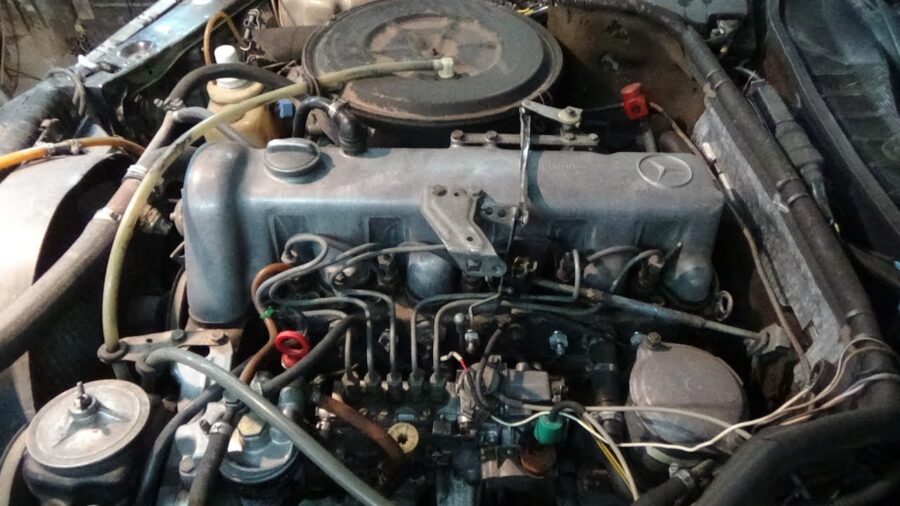Mercedes OM617 3.0 motor