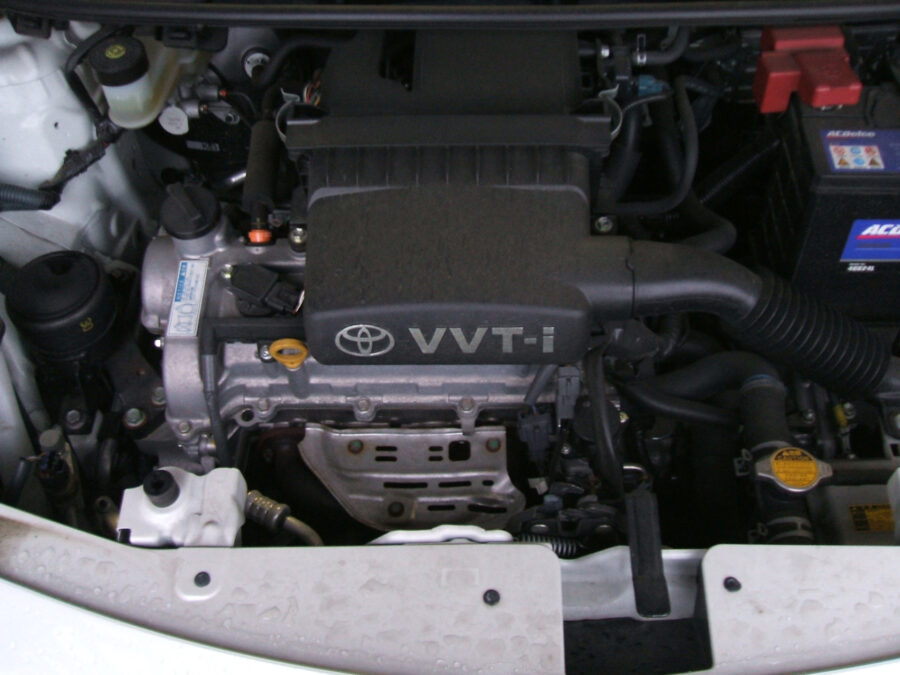 Toyota 2SZ-FE 1.3 motor